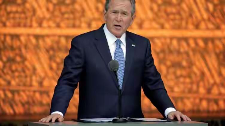 25年如一日！美国一心搞垮中国，却次次掉进中东泥潭，美国彻底没救了美国《财