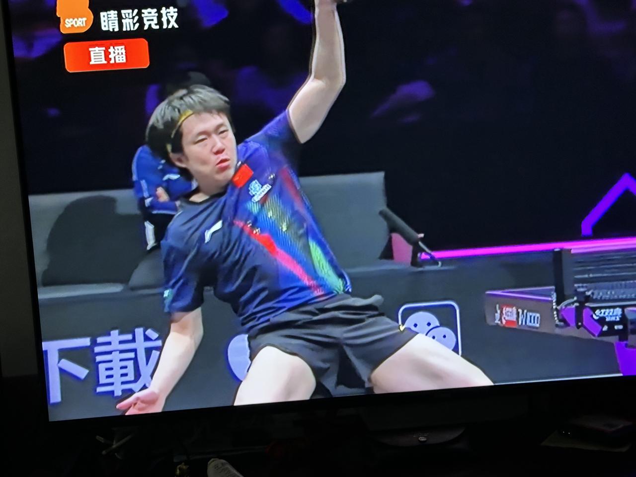 有人问：乒乓球2026WTT重庆冠军赛四分之一决赛时，王楚钦为什么会以二比四的