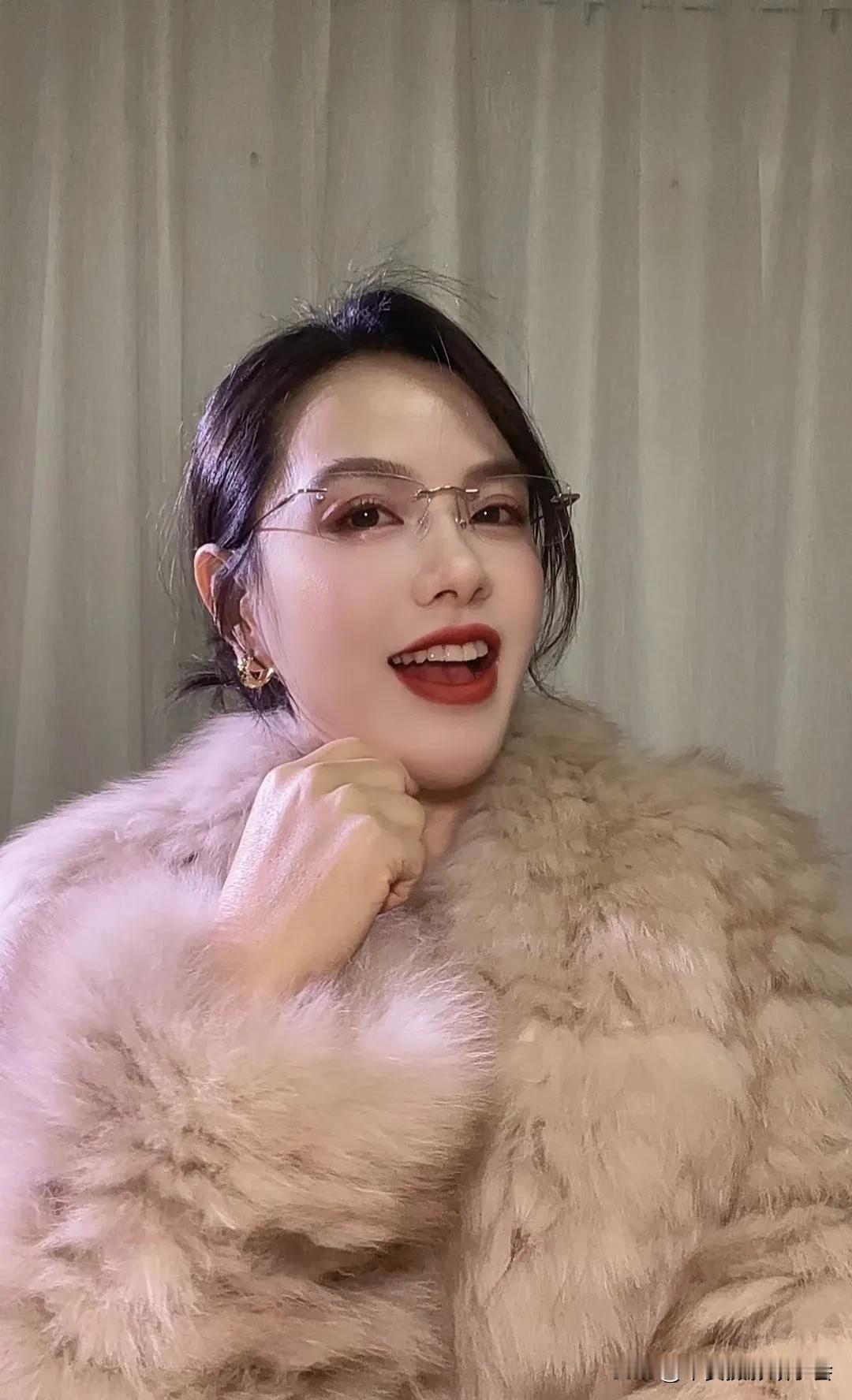 你觉得女人最重要的是美貌还是人品