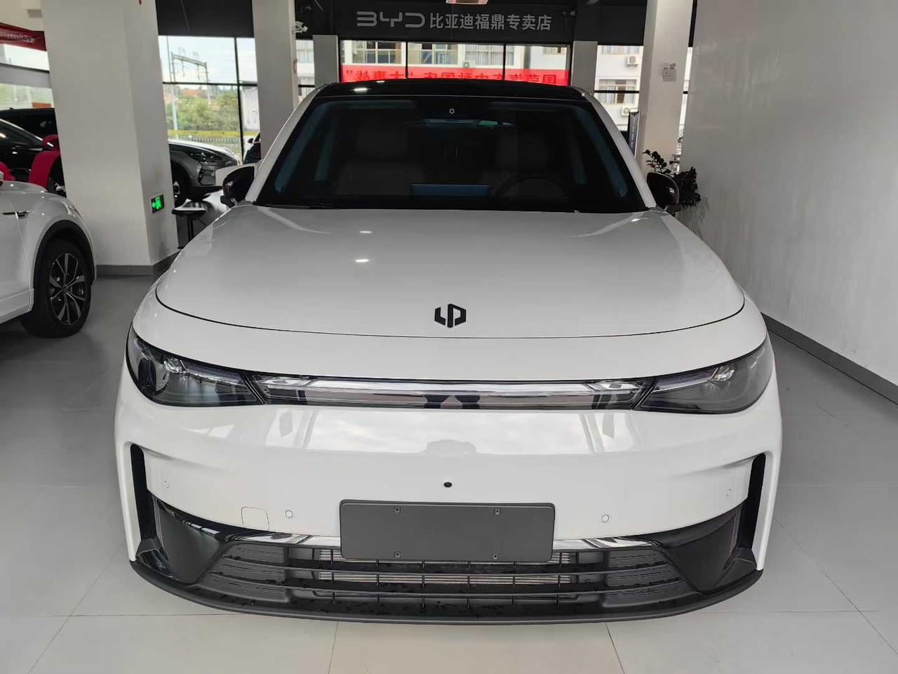 6-10万新手练车，别盯着破油车了！这些二手电车才是“真香定律” 兄弟们，最