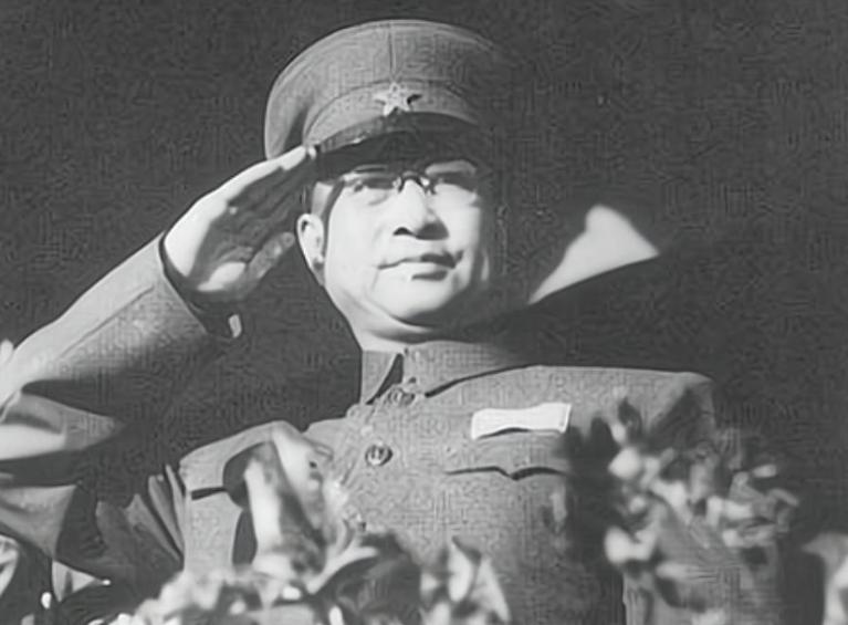 1955年，授衔仪式上，毛主席走到陈赓面前：“你陈赓当大将了，而陈赓笑着说：“我