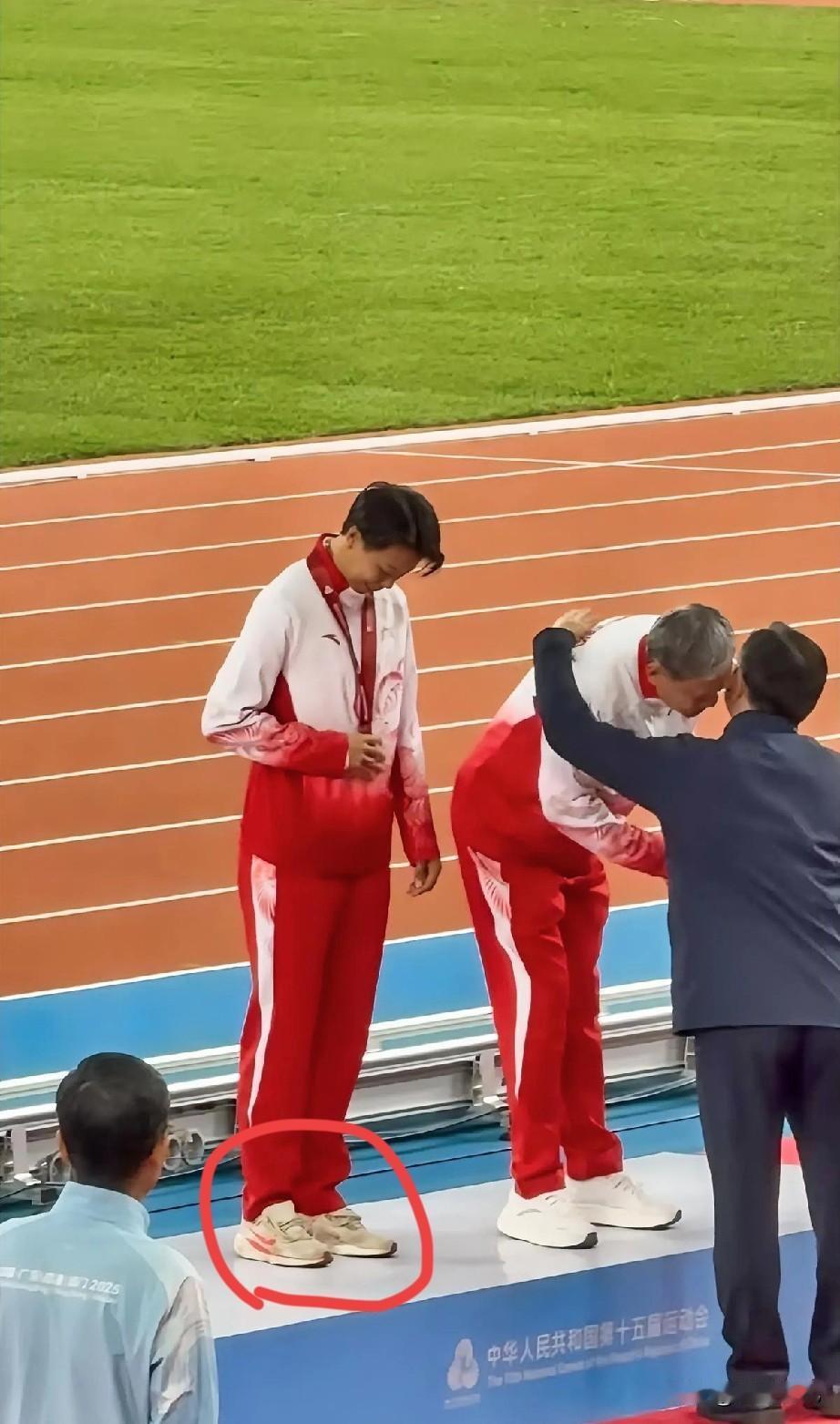 我以后再也不看刘景阳的比赛了，不是因为她抢了吴艳妮的金牌，也不是因为她一