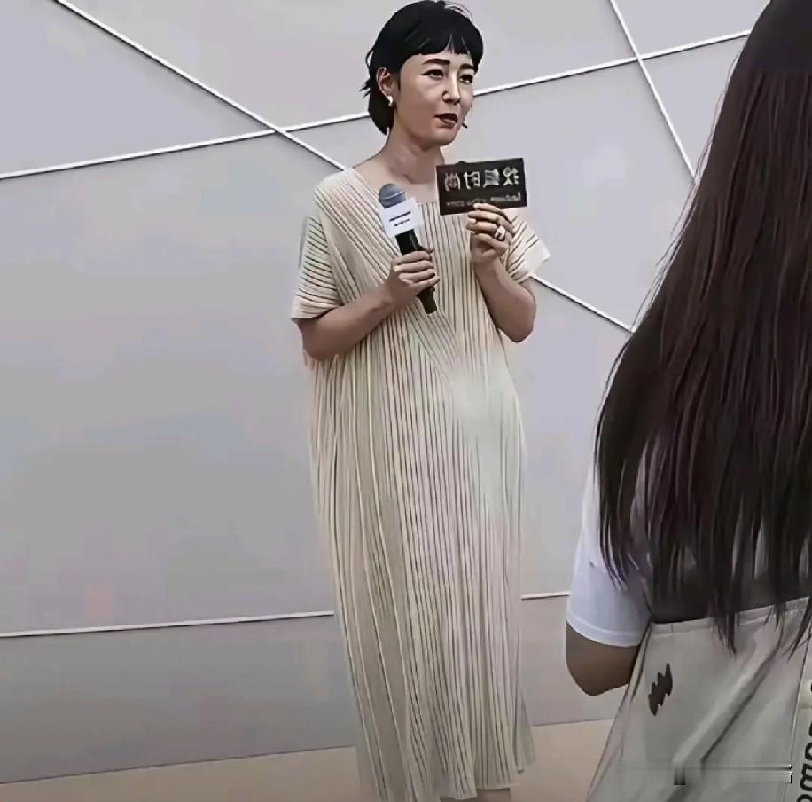 这还是我们认识的白百何吗？变化也太大了吧