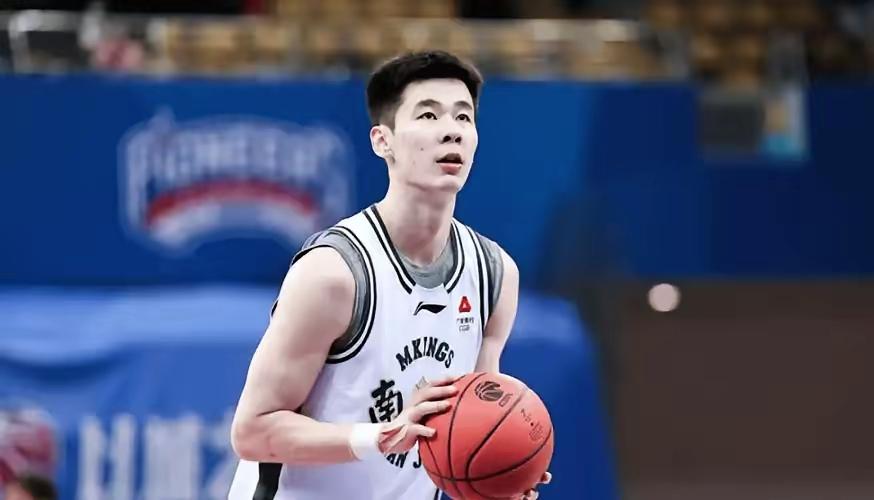 郭昊文本赛季合同到期，下赛季能不能来辽宁男篮？而他在直播中，有辽宁球迷问了相关话
