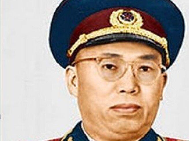 罗政委为什么能成为罗帅？看到网上一段冀东往事：冀东抗联总司令高志远因为