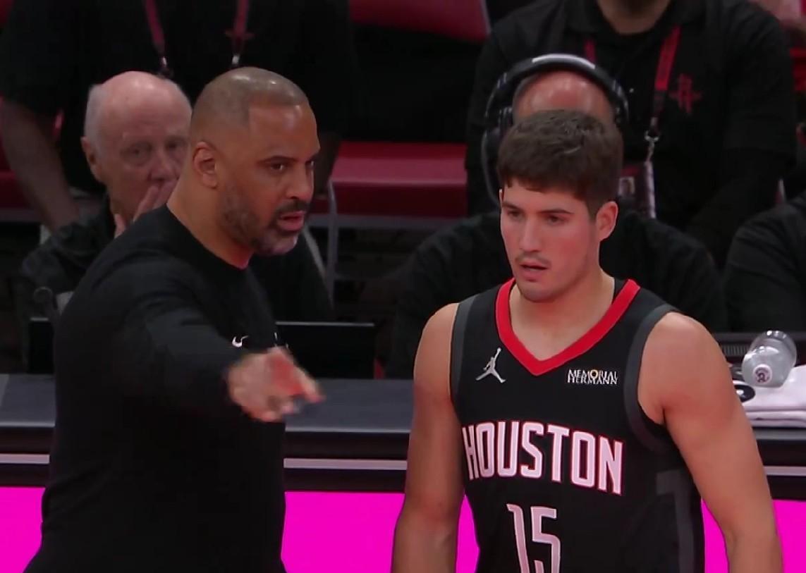 万万没有想到！！！火箭今天逆转勇士，队内正负值最高的既然是这3位球员！！！霍