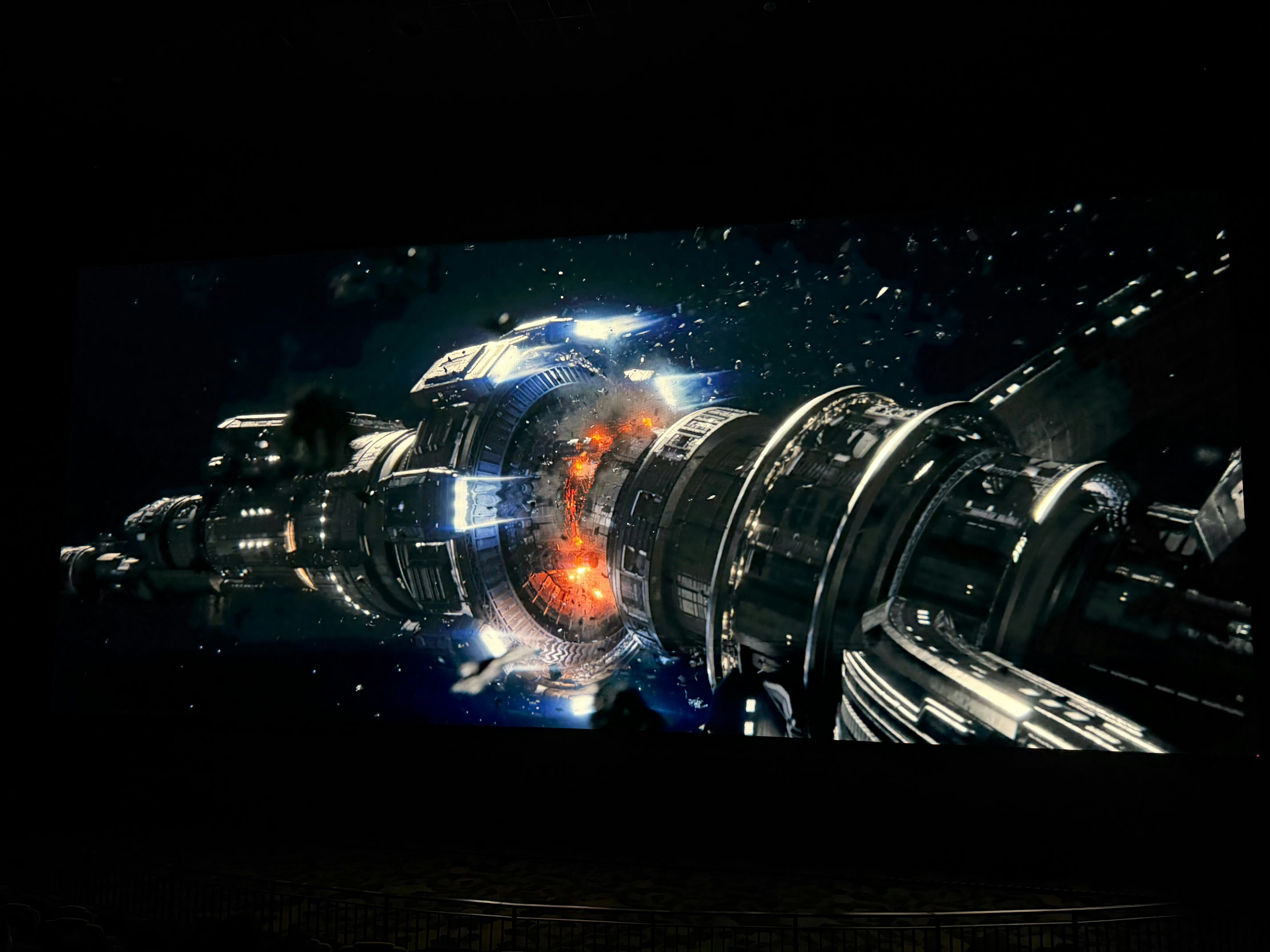 网飞【提前买断】星河入梦除中国大陆外的全球独家流媒体版权，上线覆盖【190+】国
