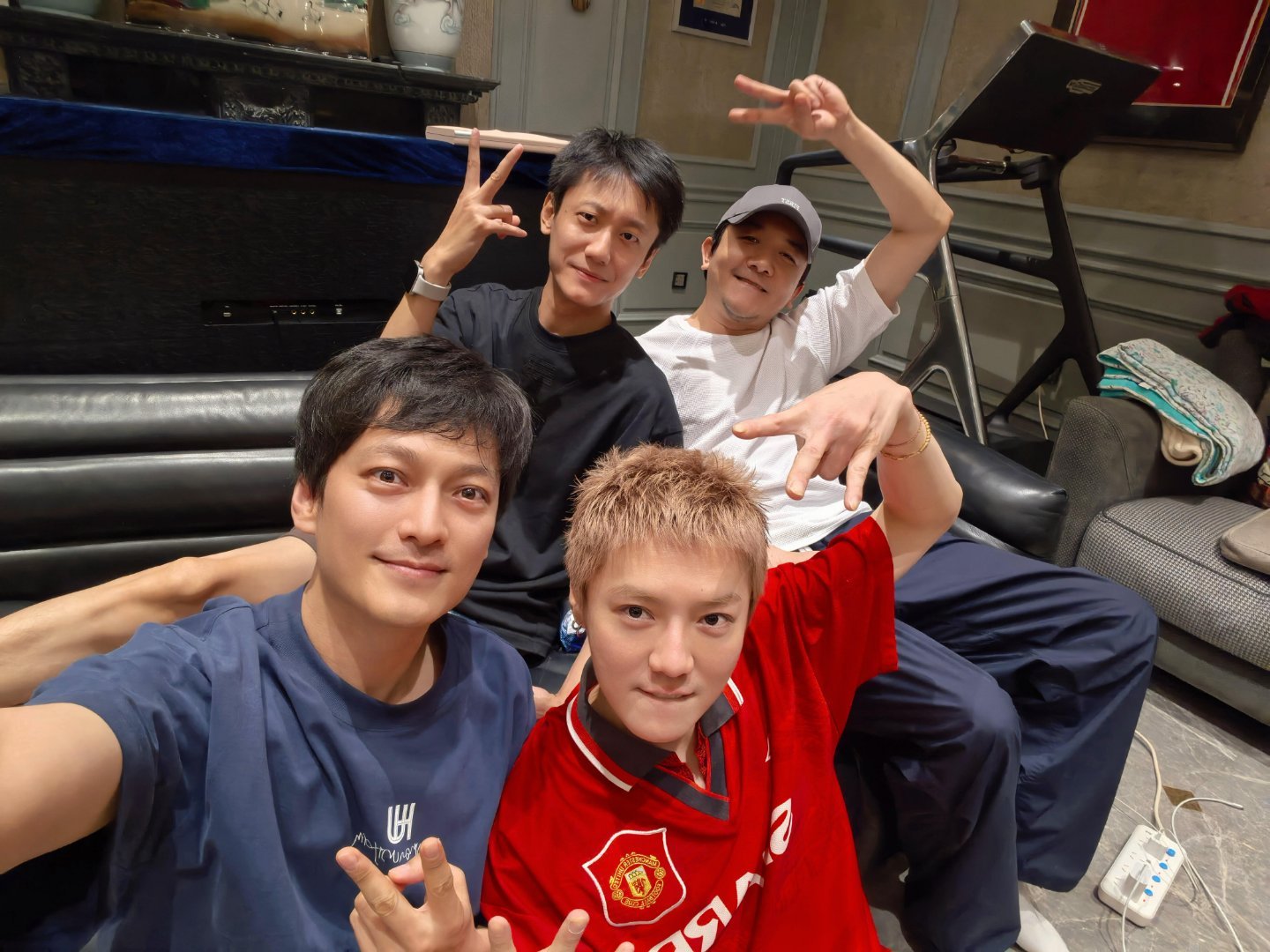 鹿晗《穿越火线》结下的友谊，真好啊！