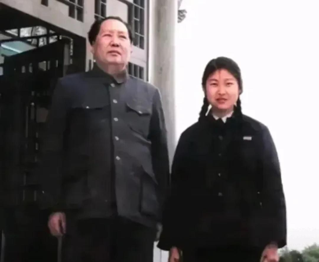 毛主席要毛娇娇改名为李敏，娇娇看着有意见：凭什么哥哥姓毛，让我姓李李敏跟随