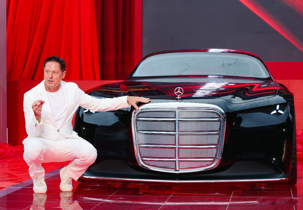 戈登•瓦格纳将在明年1月31日卸任奔驰首席设计官，他在奔驰干了接近30年，也操刀