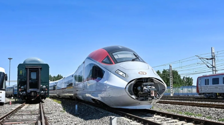 载货量堪比30架波音737的高铁？由中车唐山联合中车四方、长客研制的全球首列时速