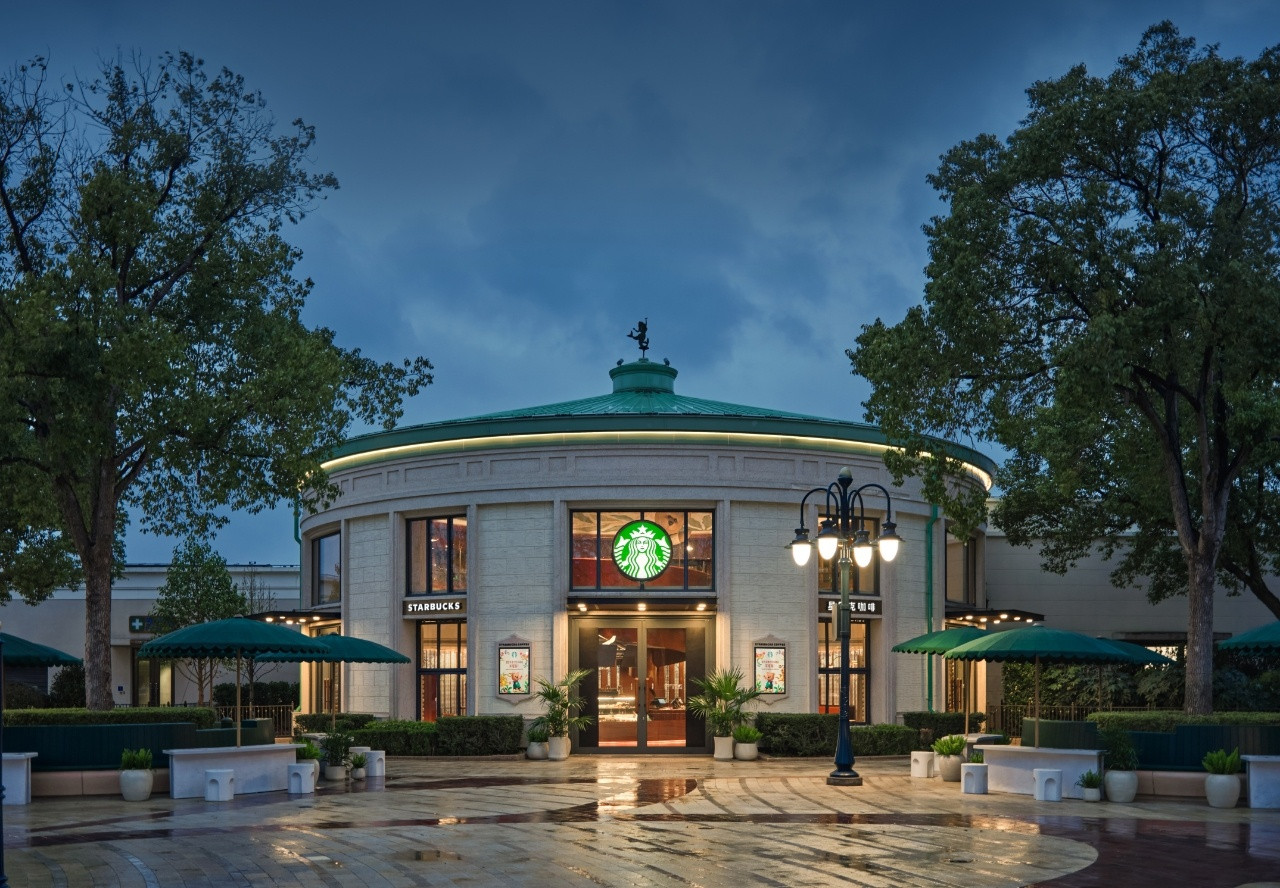 上海五一新晋童话风打卡地【“千店千面”开启，星巴克在华门店数量拟达2万家】4月