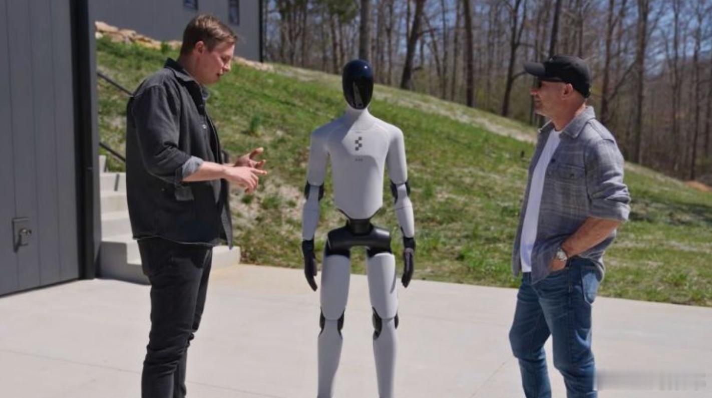 有人推测FigureAI现在能月产240台人形机器人了。看来美国人形机器人的量