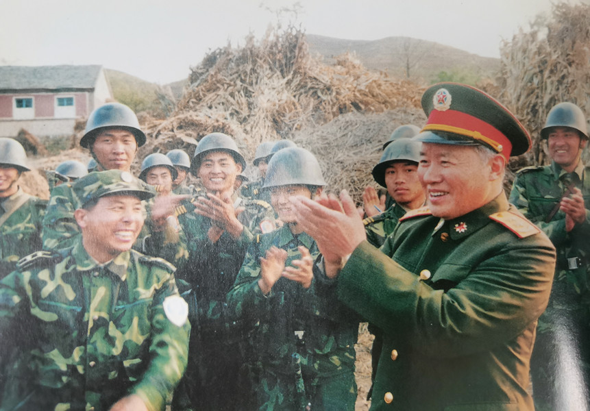 1960年总政要求继续揭批彭黄漏网分子，肃清影响。福州军区司令员韩先楚和政委刘培