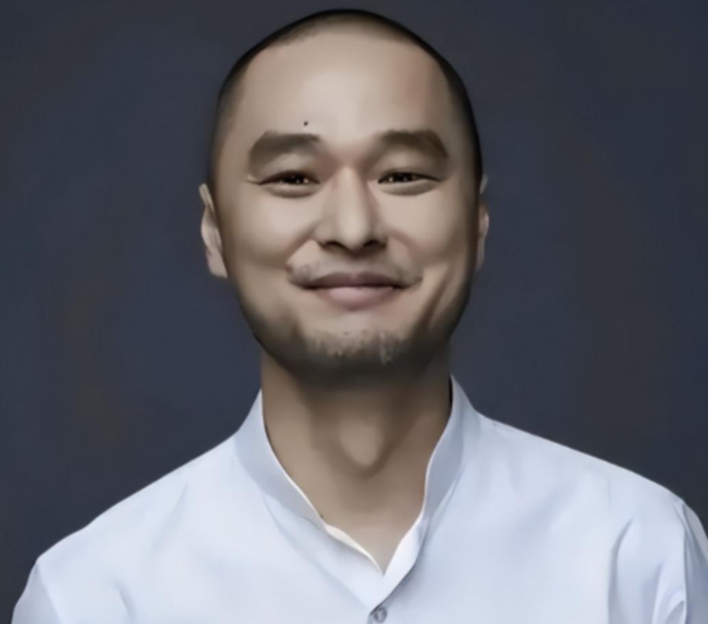 有一天，身价8亿的冯唐组了一个豪华饭局，只邀请了10个人，没承想竟然有6个人“放