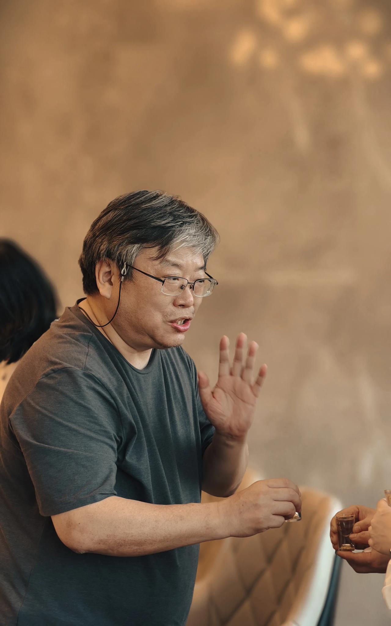 今天教授师妹转三联蒋雨融报道时所说的这几句话，颇得我心：“整个过程中蒋雨融表现