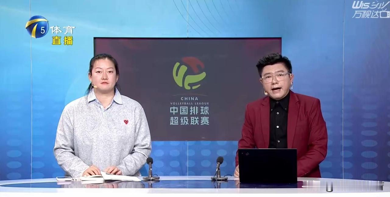 天津体育的孟繁达在解说的时候叭叭个不停，表现欲过头，以为天津体育是他个人自媒体。