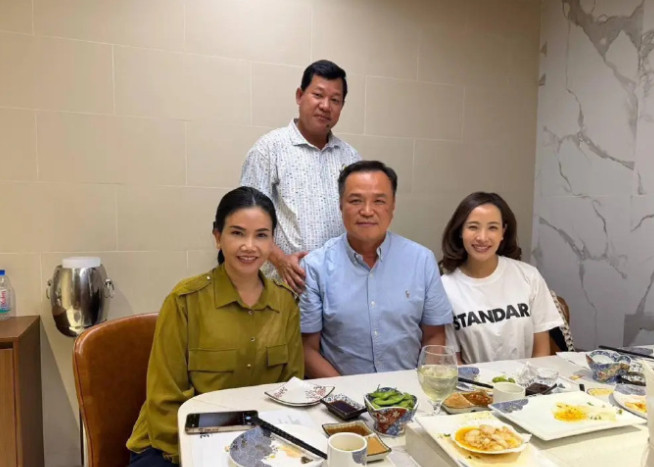 眼看打不过泰国军队，柬埔寨又故技重施：公布一批阿努廷的私人照片！最近，在军事上明