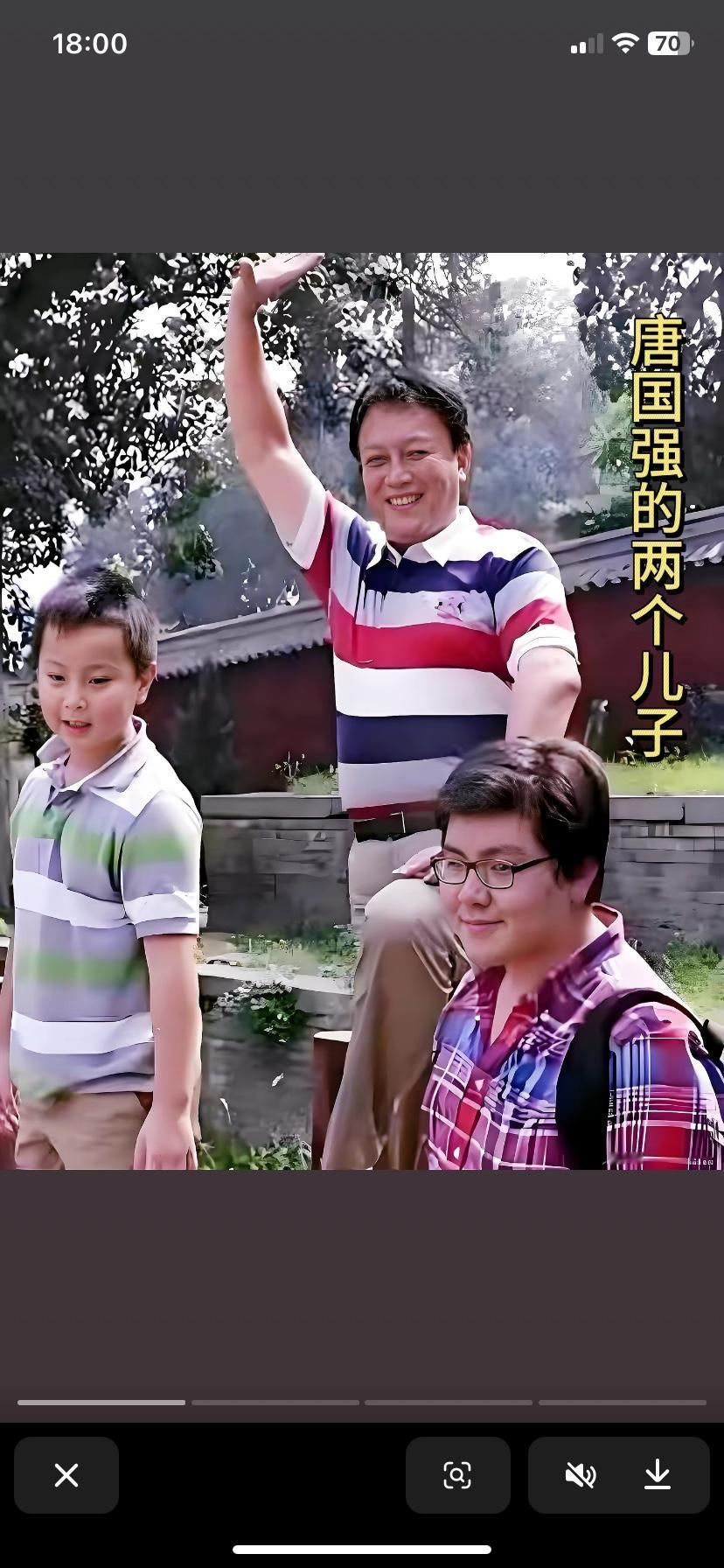 万万没想到，表面光鲜的大明星唐国强也是命苦，两个儿子都得需要特殊照顾，换作哪个当