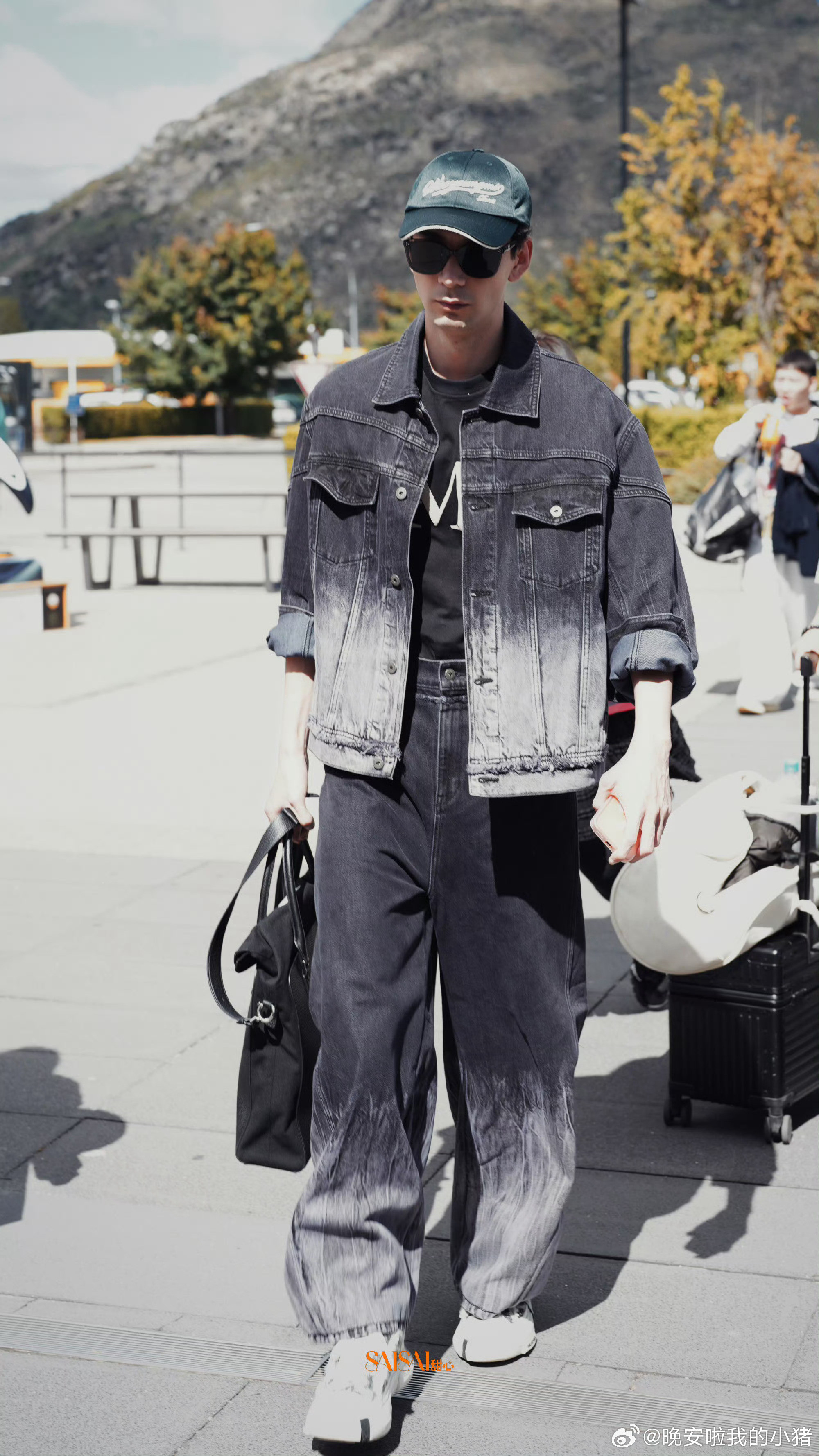 陈星旭回国路透，直接素颜啊，古装陆行之回来了