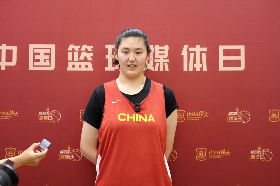 张子宇成热点，如果无人可解，她真就是中国女篮的核武器！昨天晚上看到了，每当尼日