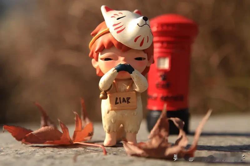 阿信表演时踩空摔下舞台12月22日“F✦FOREVER恒星之城巡回演唱会-