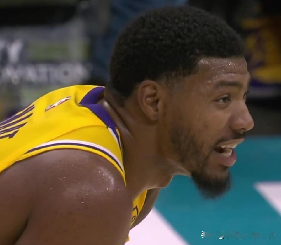 湖人今天赢球首发阵容记头功！！！尤其是这3位球员！！！里夫斯：复出打了29分钟