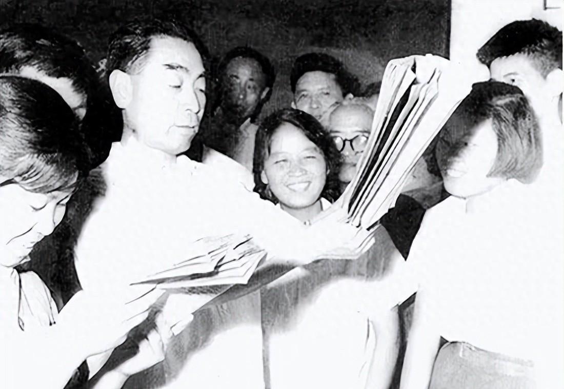 陈毅1972年病逝后，妻子张茜替女儿向周总理提出一个请求，周总理考虑后表示可以接