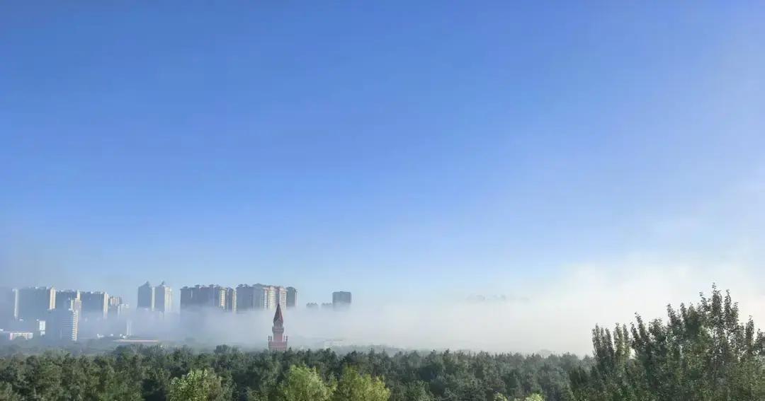 刚吃完晚饭媳妇一边抹着桌子一边随口甩来一句，月底放假你自己找个清静地方歇着去吧，