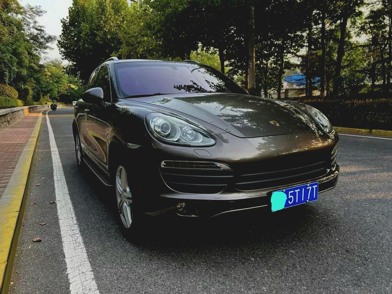 （汽车摄影分享）看了这些老车，我才明白一个道理，那些国外品牌真是越混越回去了。为