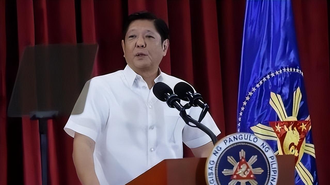 不少人不理解，没少给好处，菲律宾、越南、柬埔寨、新加坡全跟美国跑了？菲律宾上