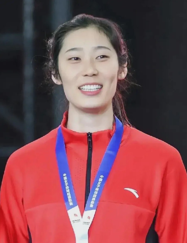 恕我直言！中国女排想要重回世界巅峰，这三人至关重要1、朱婷2、刁琳宇