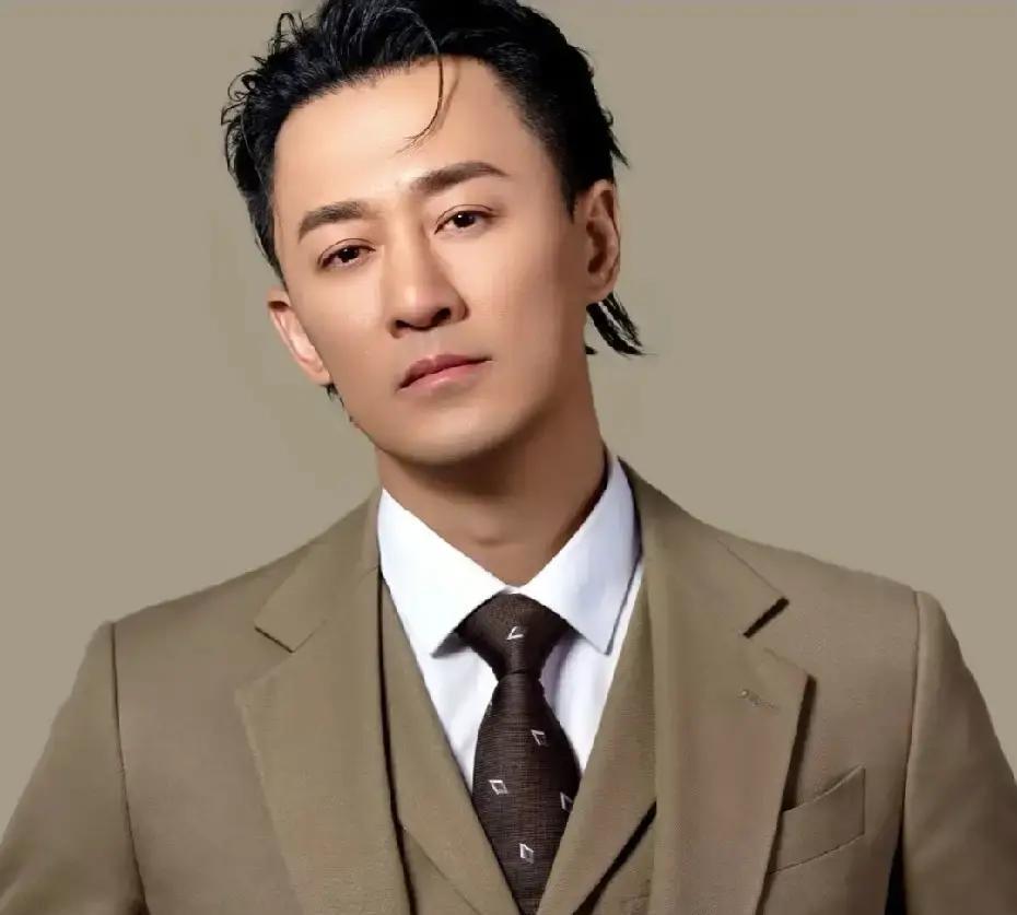 3.5亿打水漂？6年拍不完这锅不是导演，是审查。2019开机那天，谁