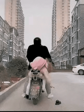 现在小孩都是人精[呲牙笑][呲牙笑]一代比一代聪明…