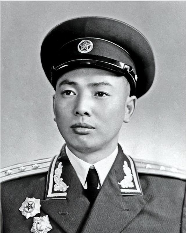 386旅缺干部，陈赓看上一悍将，朱德：人给你，但不能让他当主官。1940年的冬天