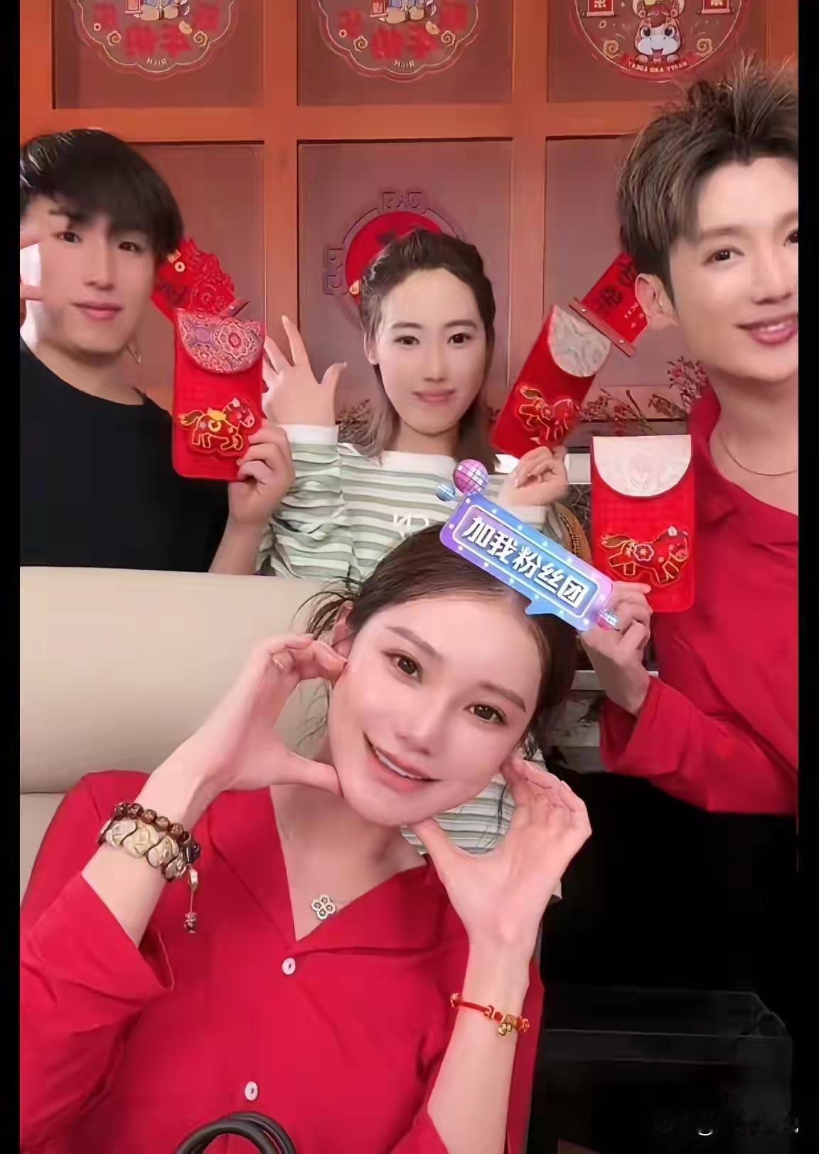 小菲家有两个厉害了人物，看看，那么卖力做业绩的人，麻六记不好都难，业绩不出来都不