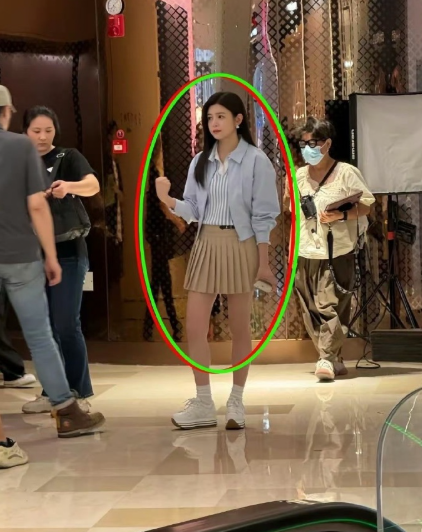 陈妍希…居然现实里居然跟电视里完全两个样子