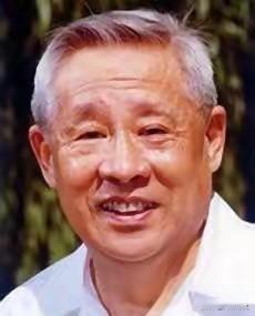 1933年2月，陈赓和廖承志在上海法租界先后被捕，廖承志一副贪生怕死的样子主动提