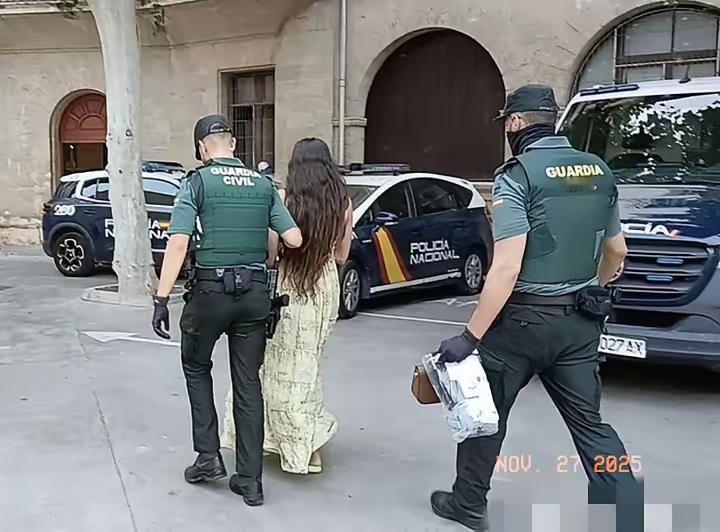 太疯狂了，爱尔兰一对夫妻前往西班牙游玩，38岁妻子嫌无聊独自到酒店楼下的水疗会所