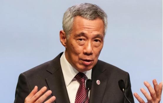 新加坡港，被“釜底抽薪”！中国“冰上舰队”已“战略绕过”马六甲，2万集装箱货轮，
