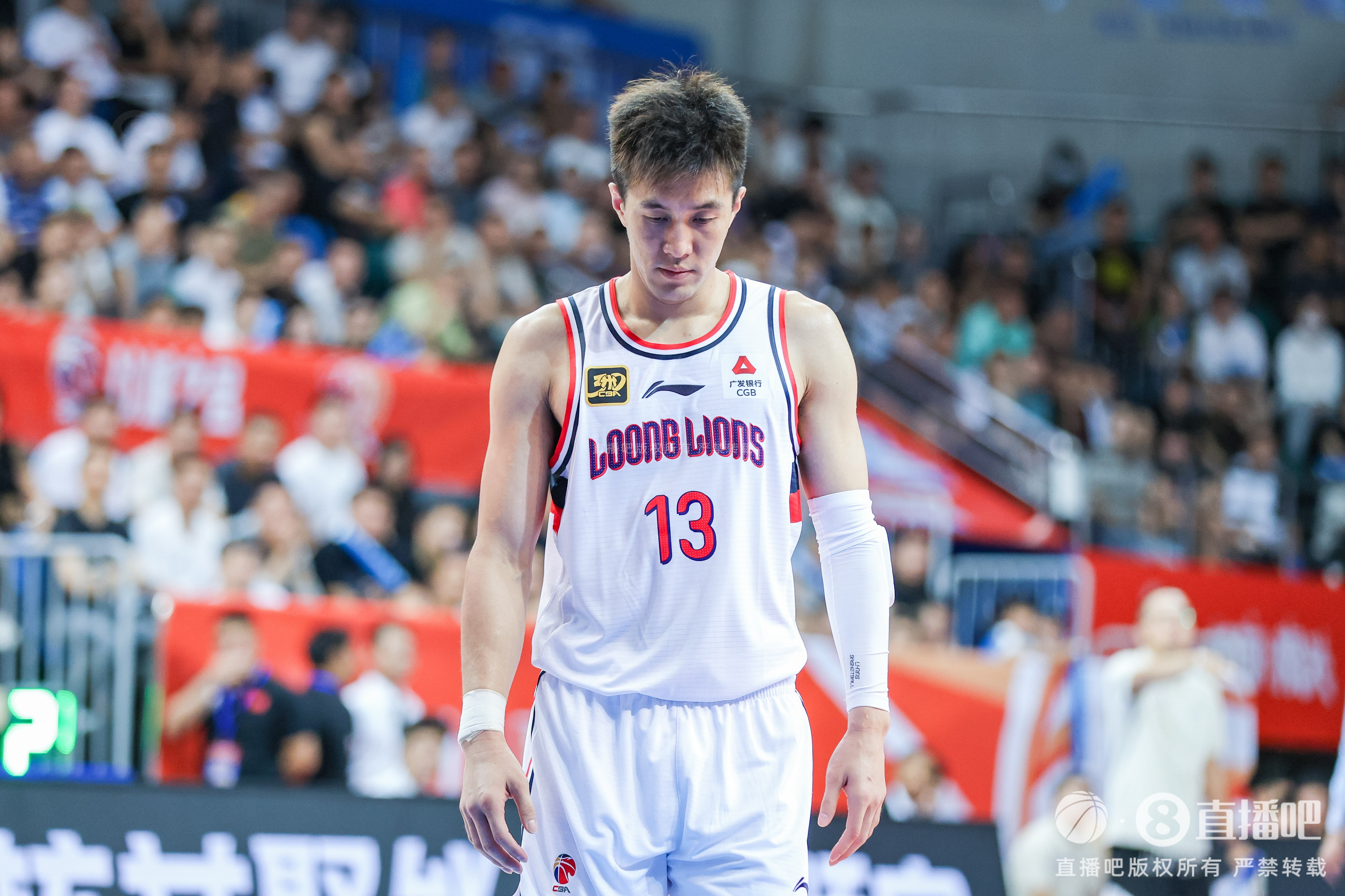 引发热议! “郭艾伦被诈骗近千万”词条登上热搜 目前暂列第10