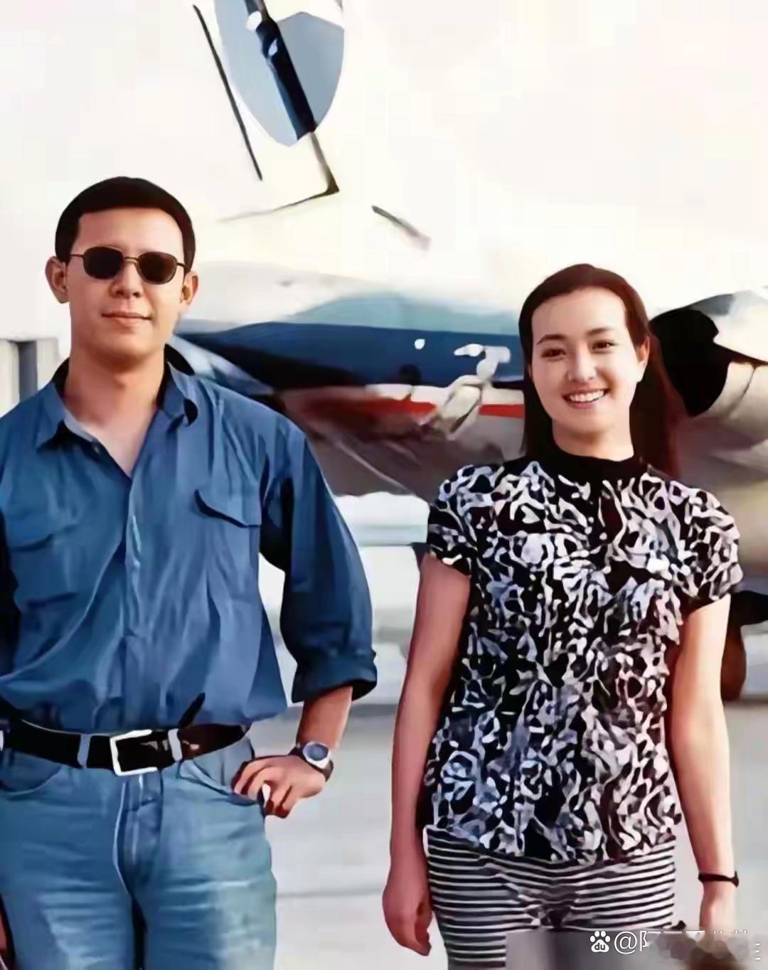 年轻时的刘晓庆真美。不胖却肉感，没有浓妆时，依然很美。