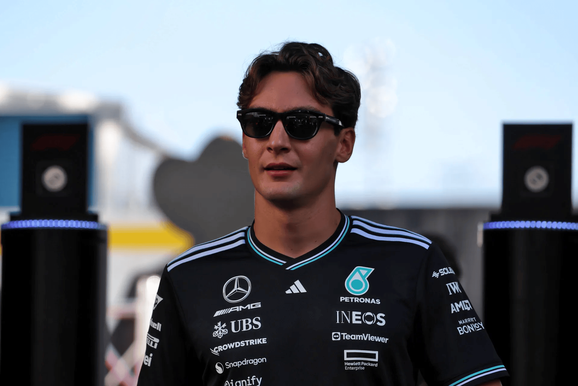 拉塞尔不满维斯塔潘未受罚: 这小子真是个笑话