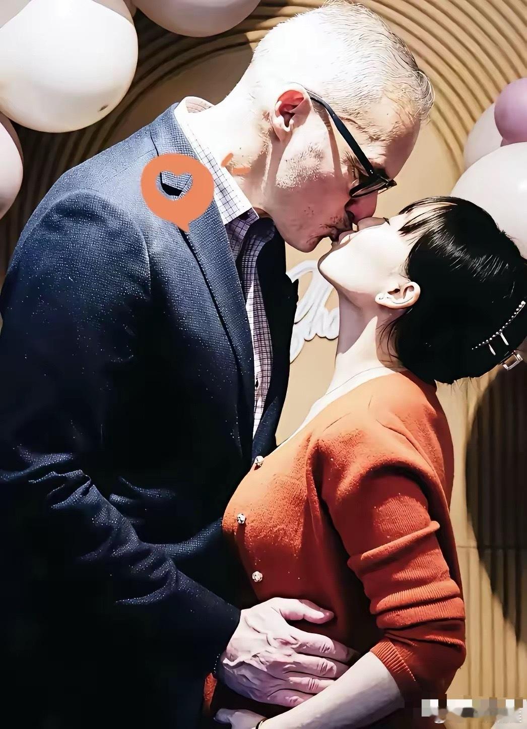 “陪读妈妈改嫁教授”刷屏了，40岁女当事人说，她陪女儿留学四年，她与女儿所在大学