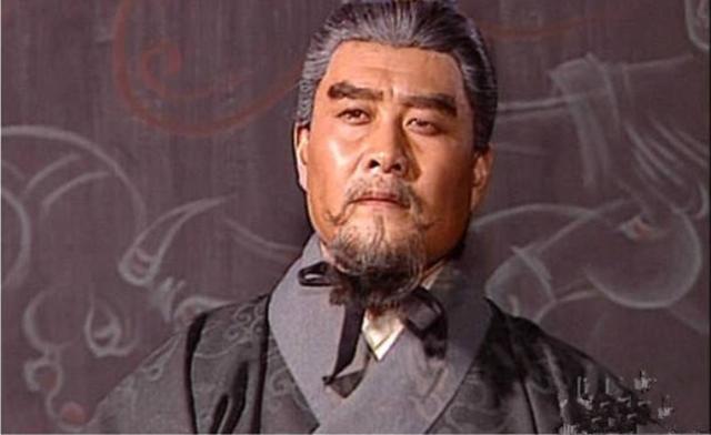 208年，马腾携全族入邺城。公元211年，潼关战场上，马超对韩遂说了一句话：