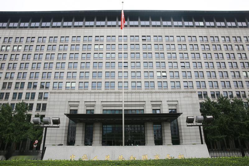 2025年10月14日，商务部证实中美双方于昨日（10月13日）在经贸磋商机制框