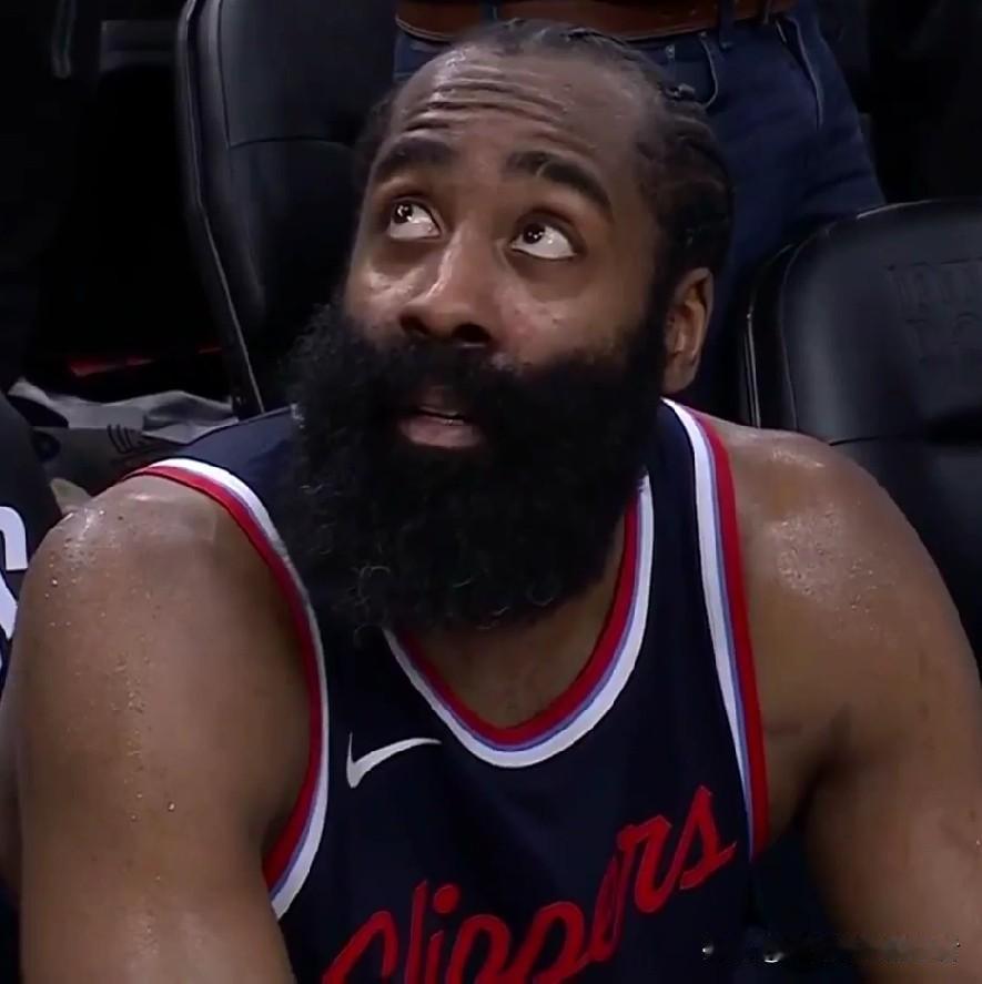 11场常规赛打完！！表现最令人失望的球队！！！快船3胜8负排名西部第十二！！！