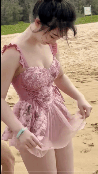 可别弄脏了，这是我最喜欢的衣服！