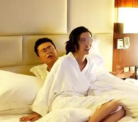 丢死人了，这绝不是段子！妻子在澳洲辛苦带娃，国内开公司的丈夫不仅一条微信要离