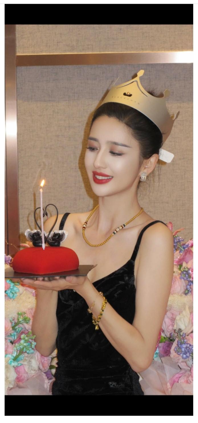天啊，佟丽娅，太美了，前夫现在是不是后悔了？
